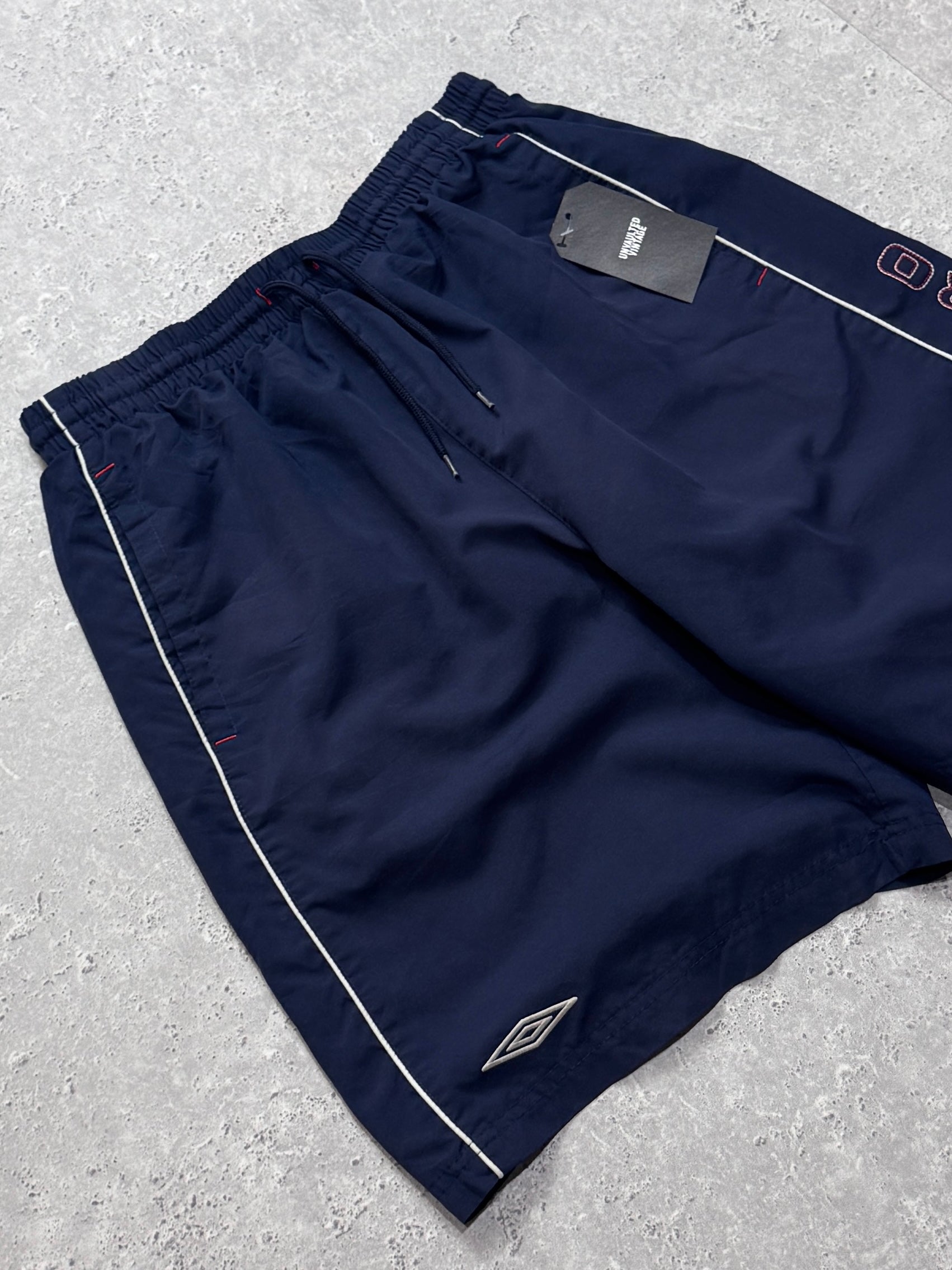 Vintage 2000s Umbro Track Shorts (L)