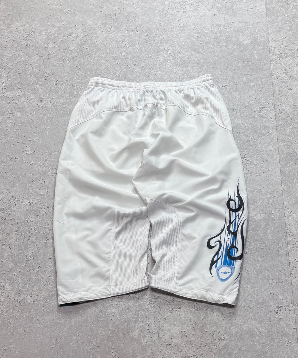 Vintage Y2K Umbro Adjustable 3/4 Track Shorts (M)