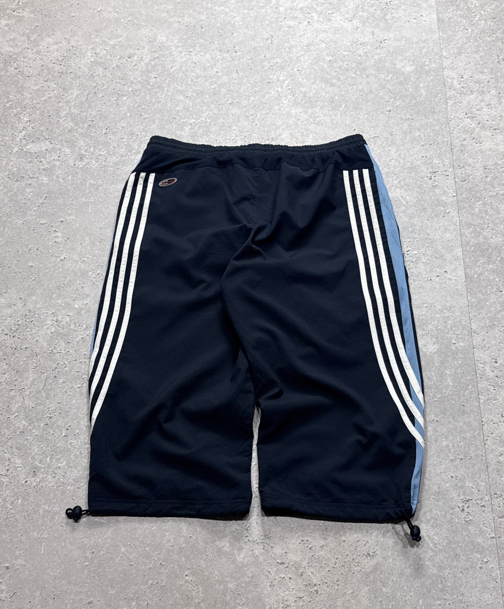 Vintage 2000s Adidas Adjustable 3/4 Track Shorts (M)