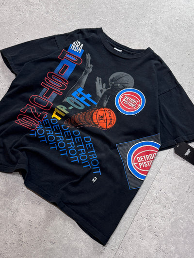 Vintage 90s Salem X Detroit Pistons NBA Tee (L)