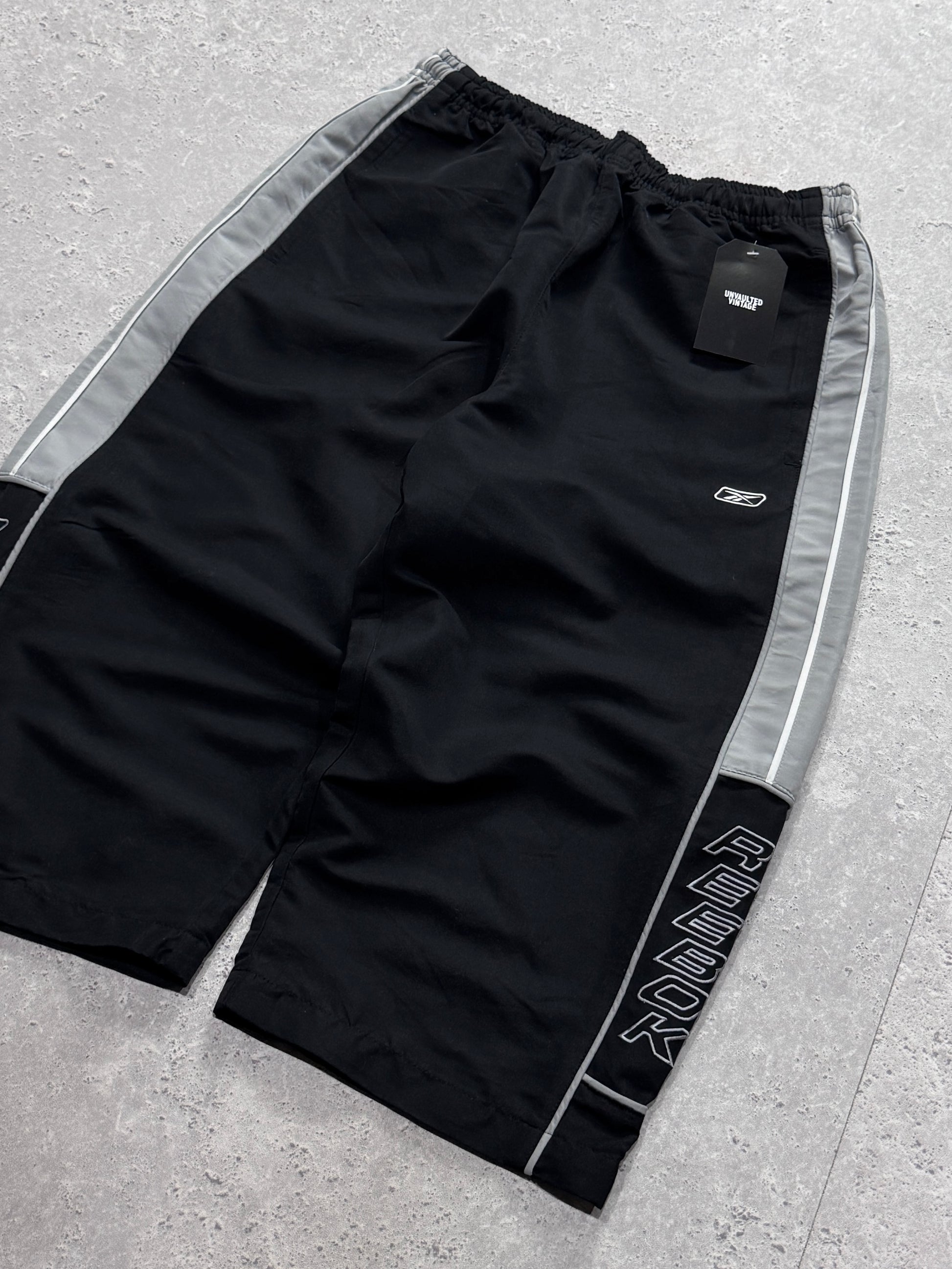 Vintage 2000s Reebok Adjustable 3/4 Track Short (S)