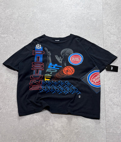 Vintage 90s Salem X Detroit Pistons NBA Tee (L)