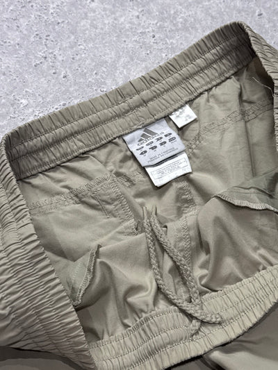 Vintage 2000s Adidas Adjustable 3/4 Cargo Shorts (L)