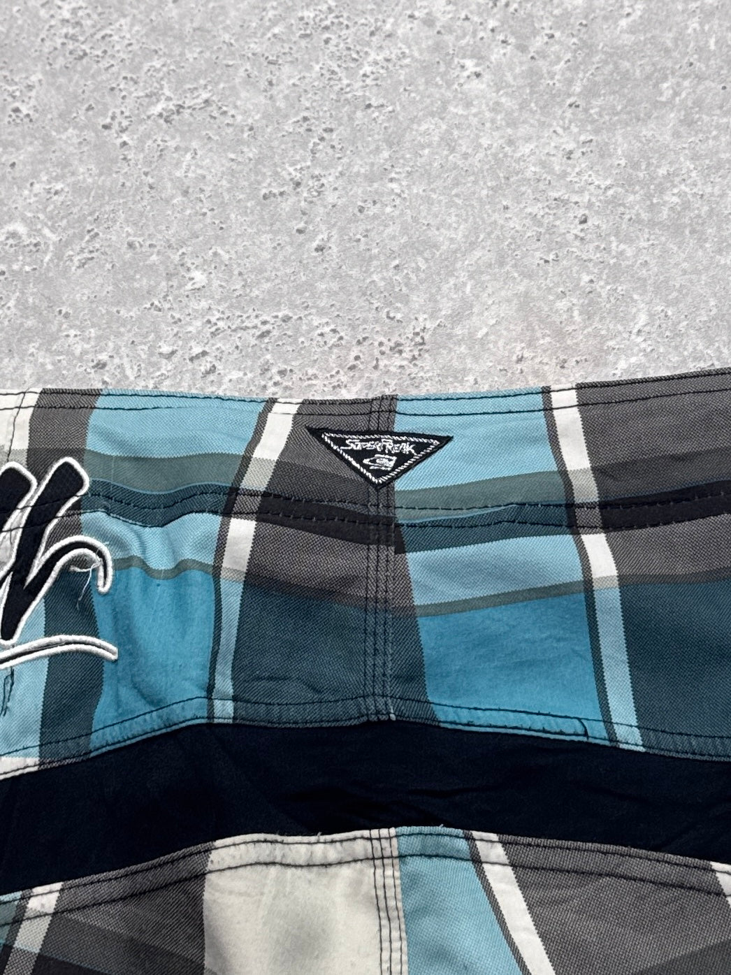 Vintage Y2K O’Neill Plaid Board Shorts (34”)