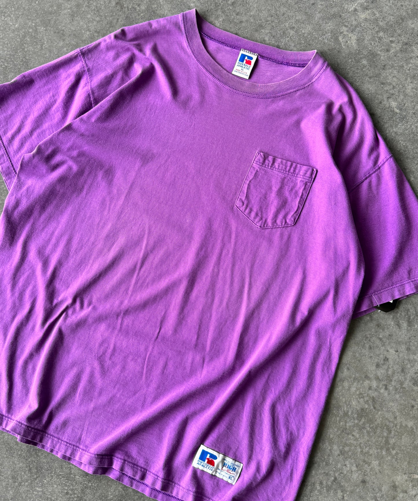 Vintage 90s Russell Athletic Pocket Tee (2XL)