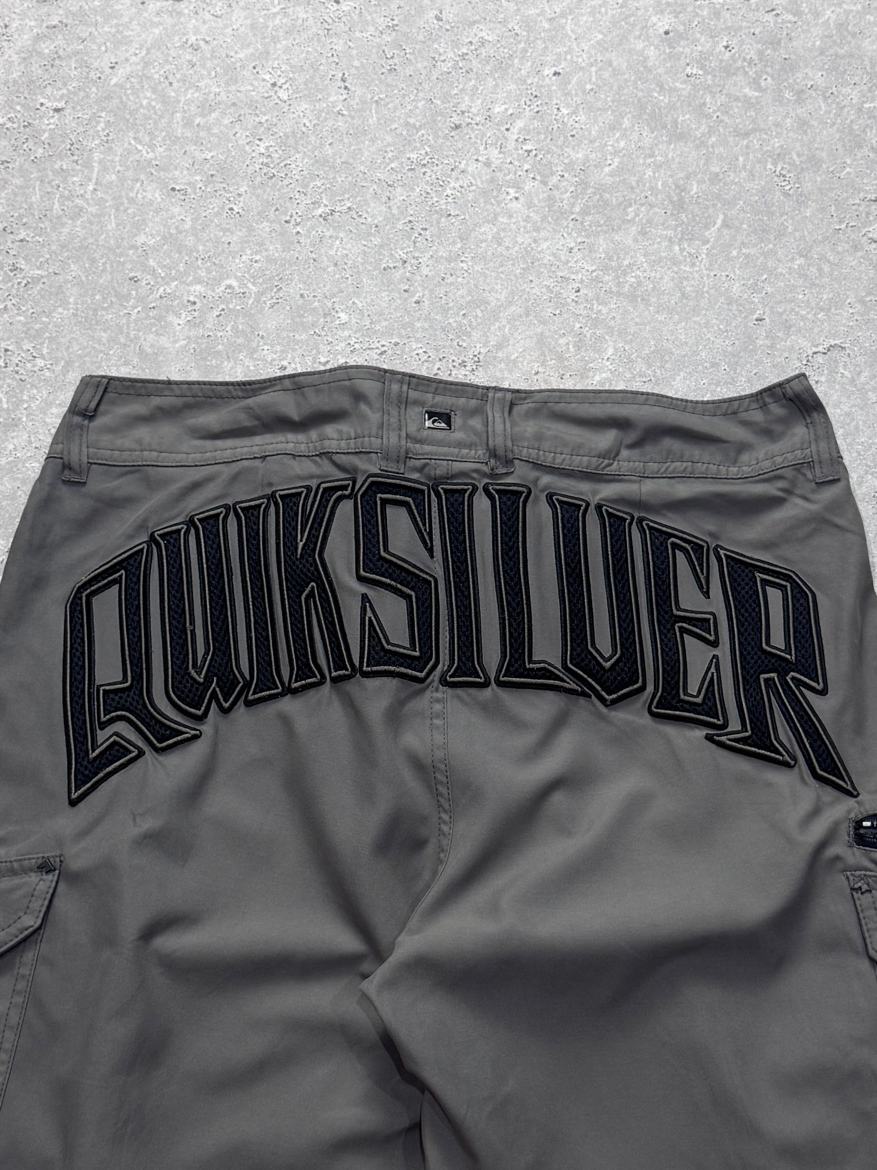 Vintage 90s Quiksilver Velcro Boardshorts (32”)