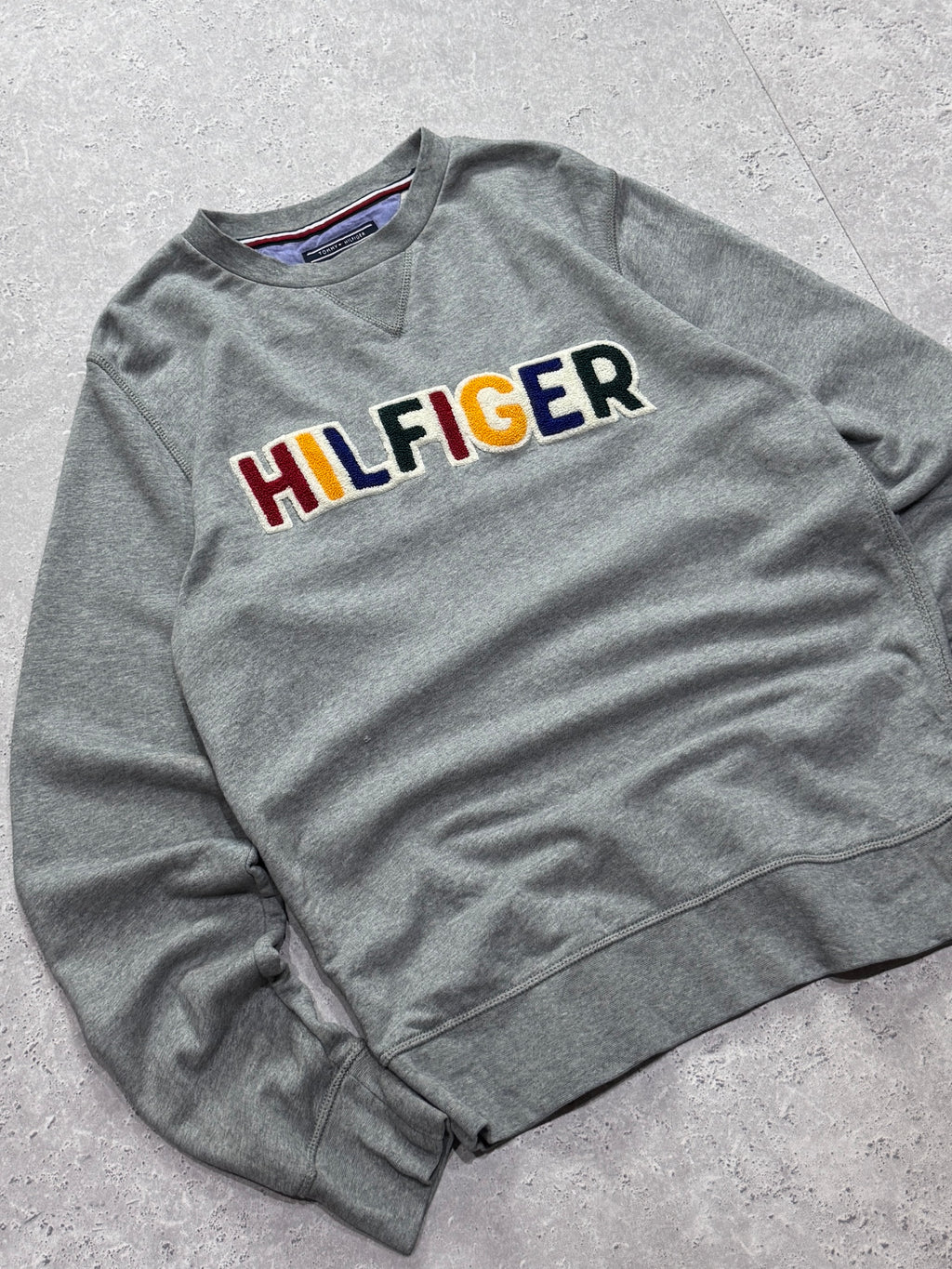 Vintage 2000s Tommy Hilfiger Puff Print Spellout (XL)