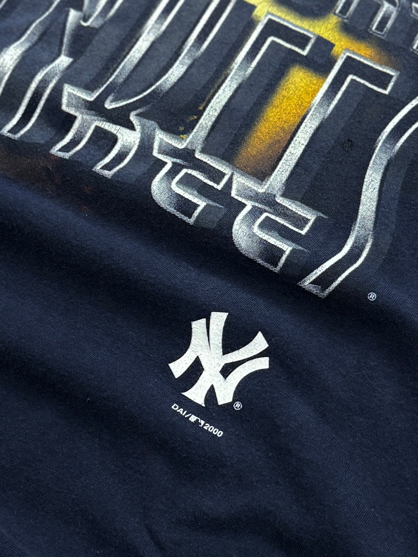 Vintage 90s New York Yankees MLB Tee (XL)
