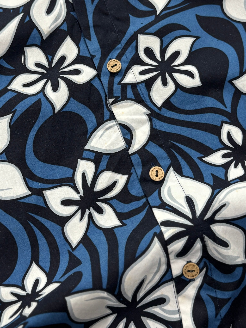 Vintage O’Neill Floral Surfwear Button Up Shirt (M)