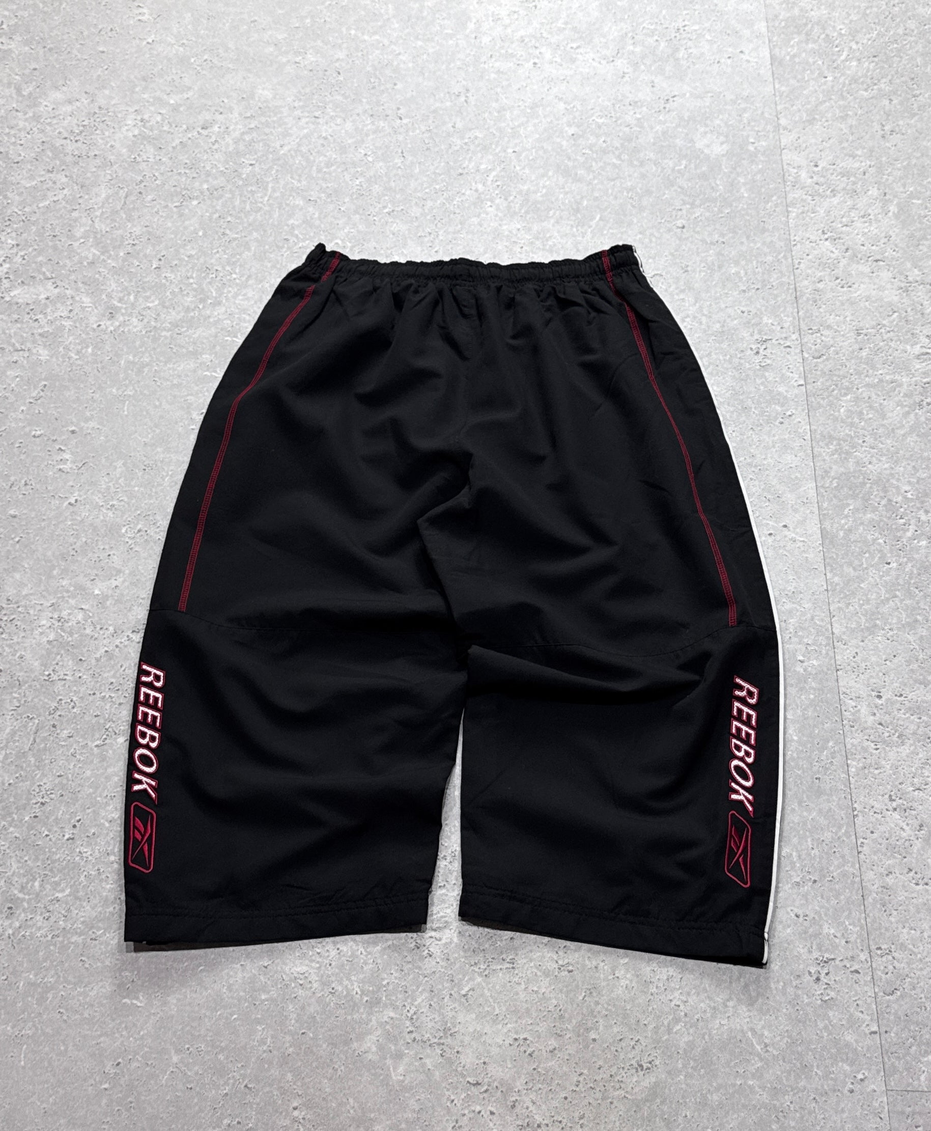 Vintage 2000s Reebok 3/4 Track Shorts (S)