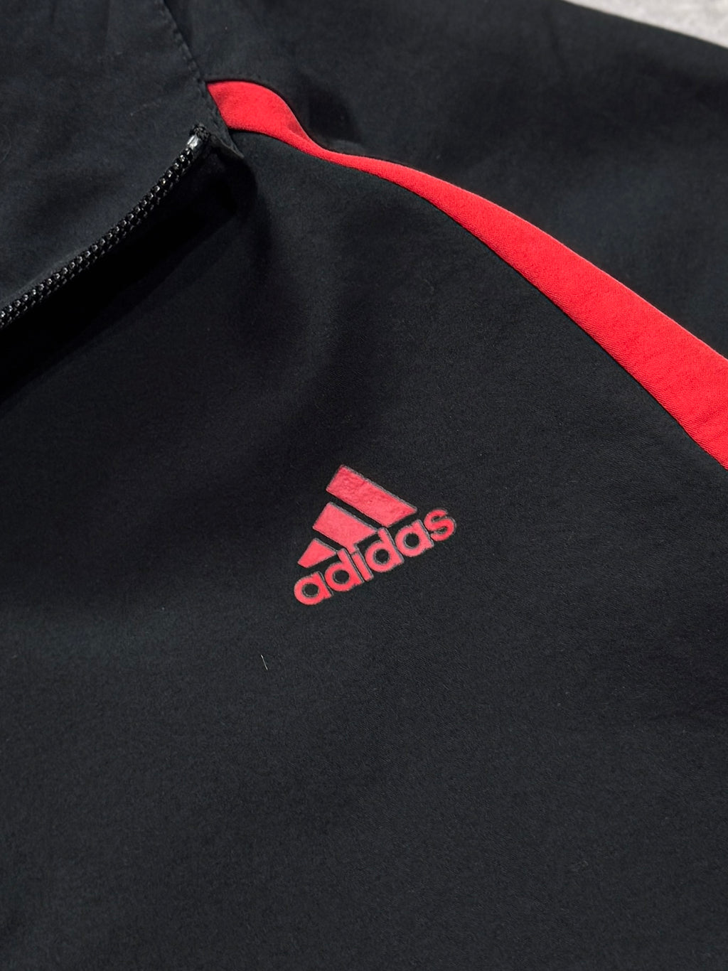 Vintage 2000s Adidas Windbreaker Jacket (L)