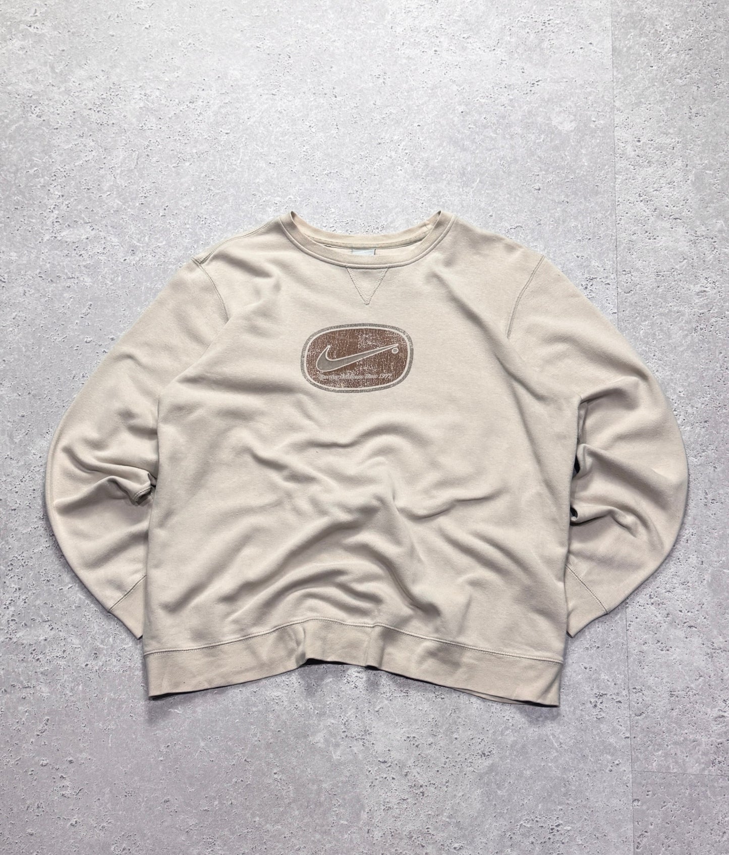 Vintage 2000s Nike Logo Sweater (L)