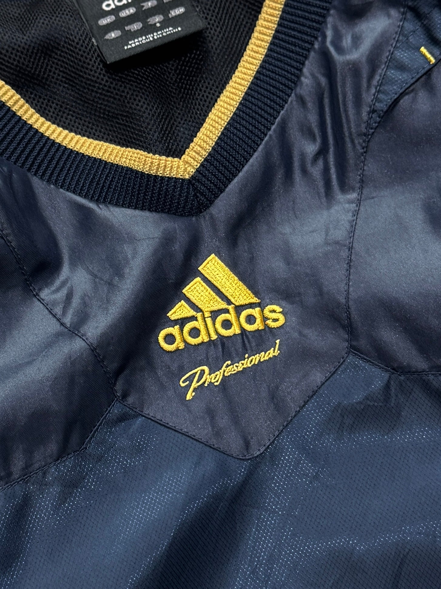 Vintage 2000s Adidas Professional Pullover Windbreaker Jacket (M)