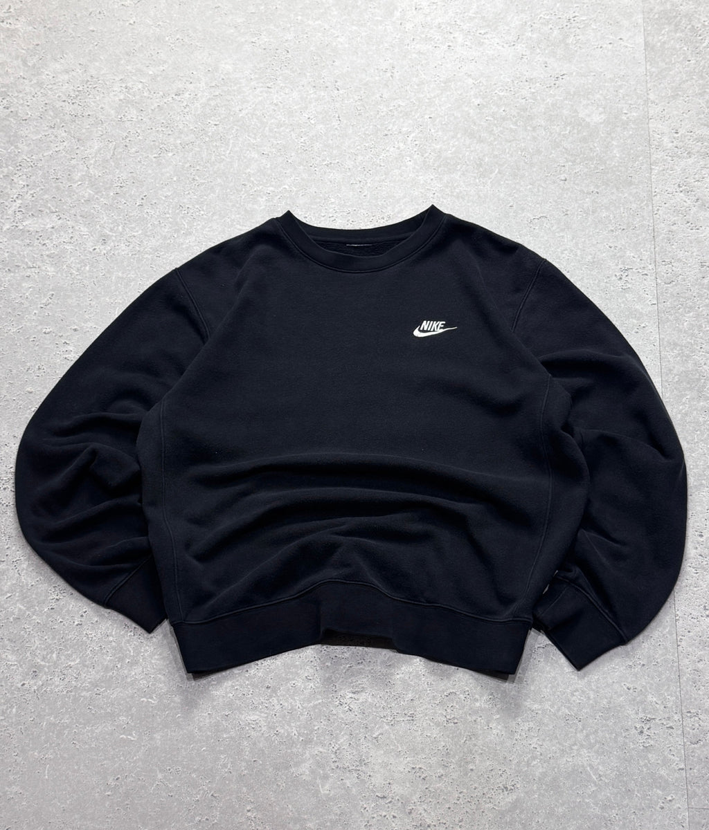 Vintage 2000s Nike Essential Sweater (L)