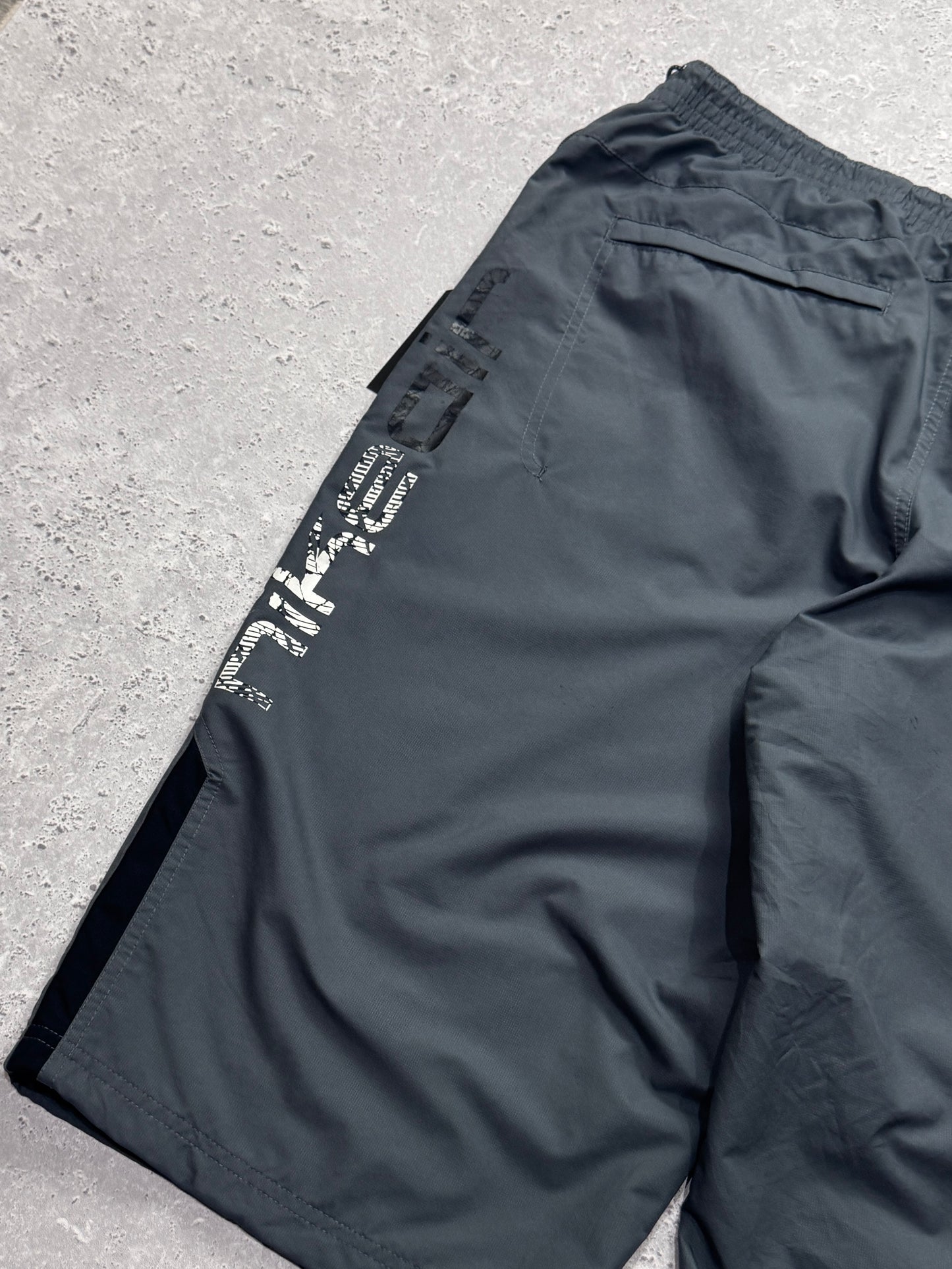 Vintage 2000s Nike Air Adjustable 3/4 Track Shorts (34")