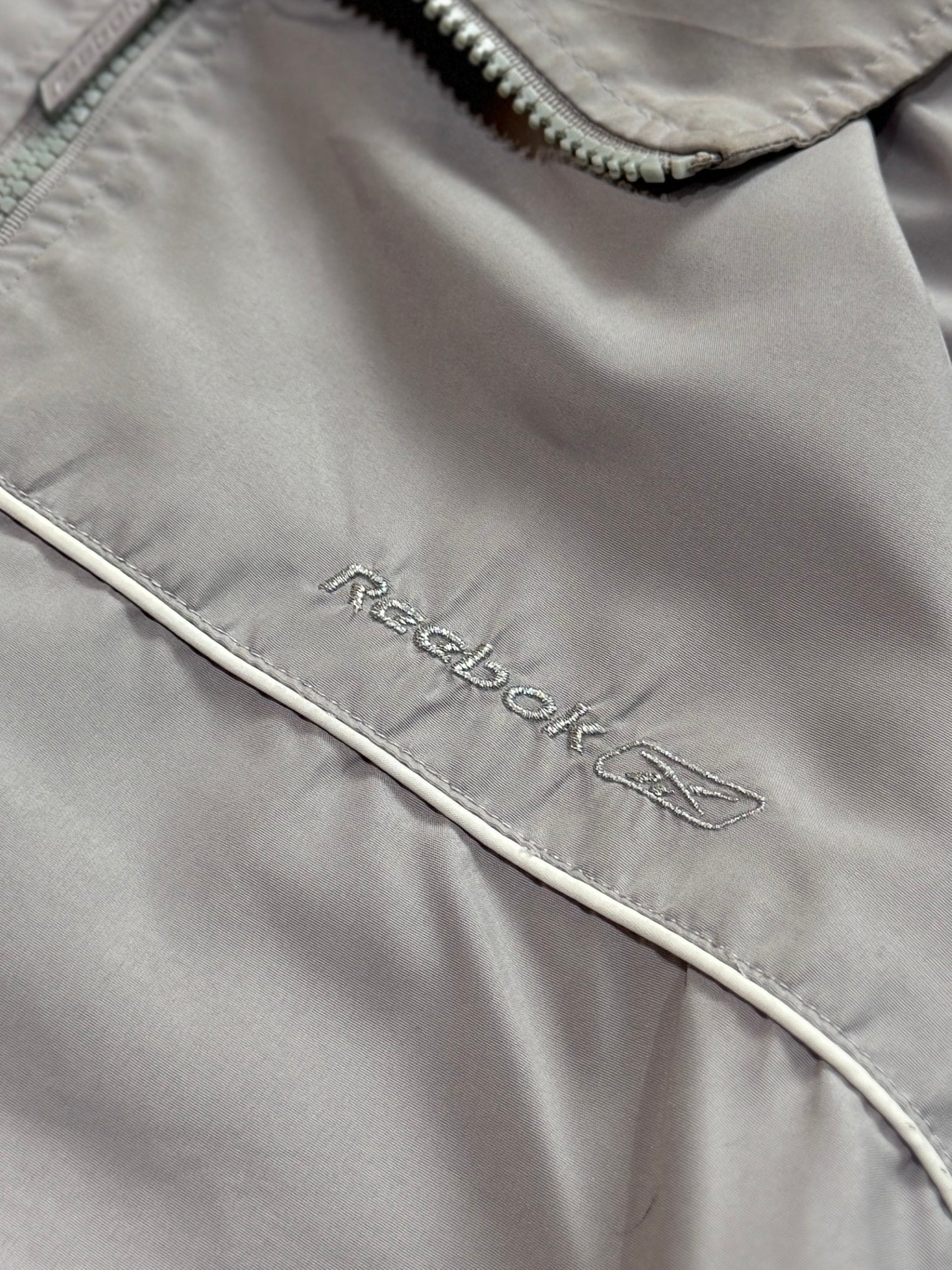 Vintage 2000s Reebok Windbreaker Jacket (M)