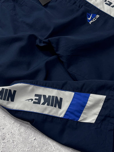 Vintage 90s Nike ACG Track Shorts (M)