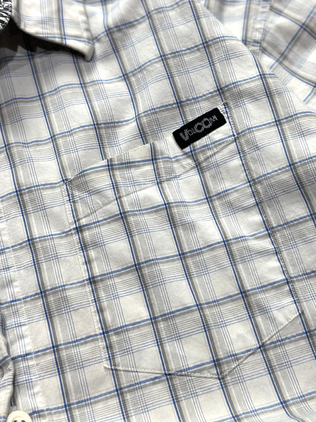 Vintage Y2K Volcom Button Up Shirt (M)