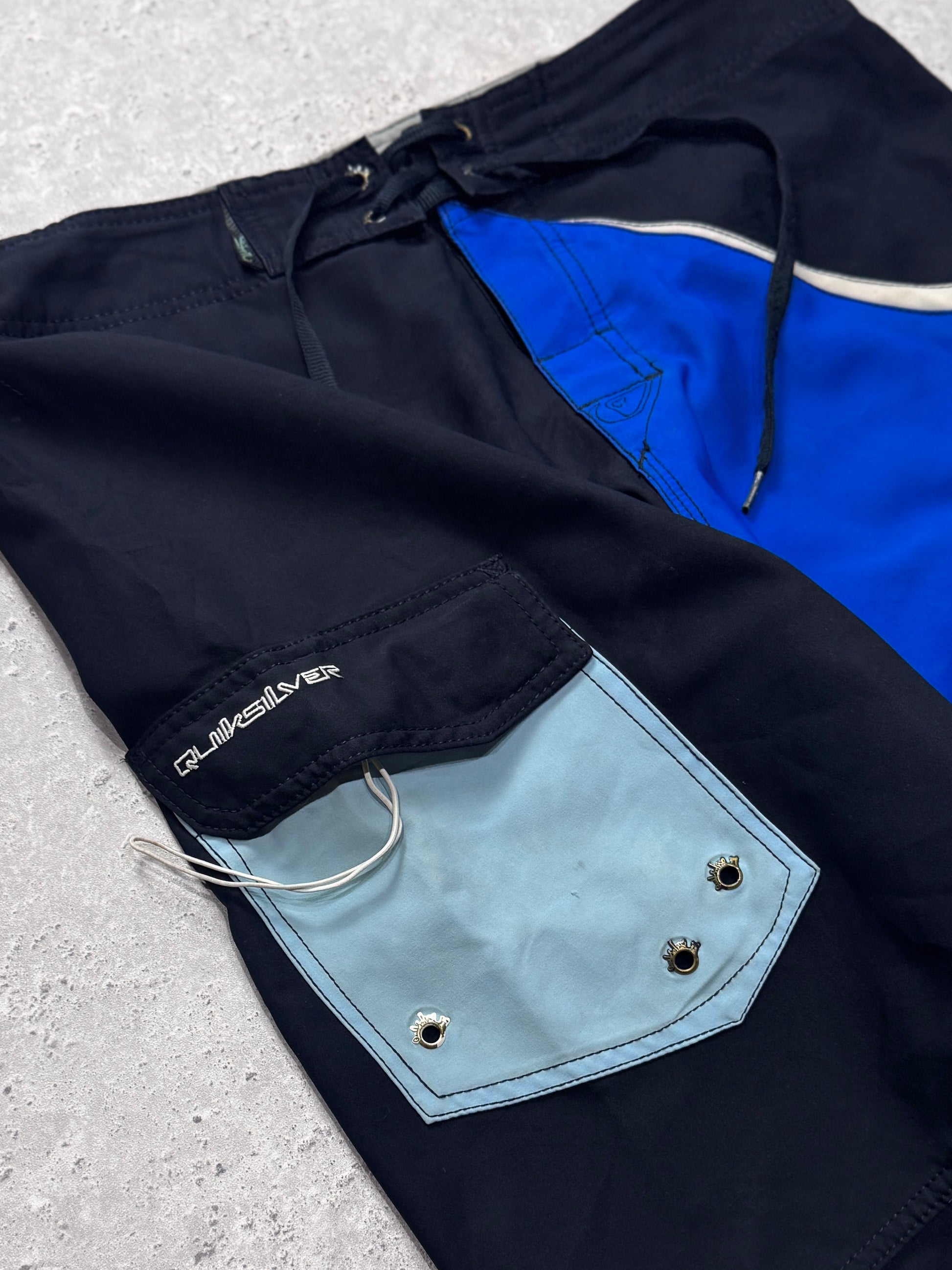 Vintage 2000s Quiksilver Boardshorts (34”)