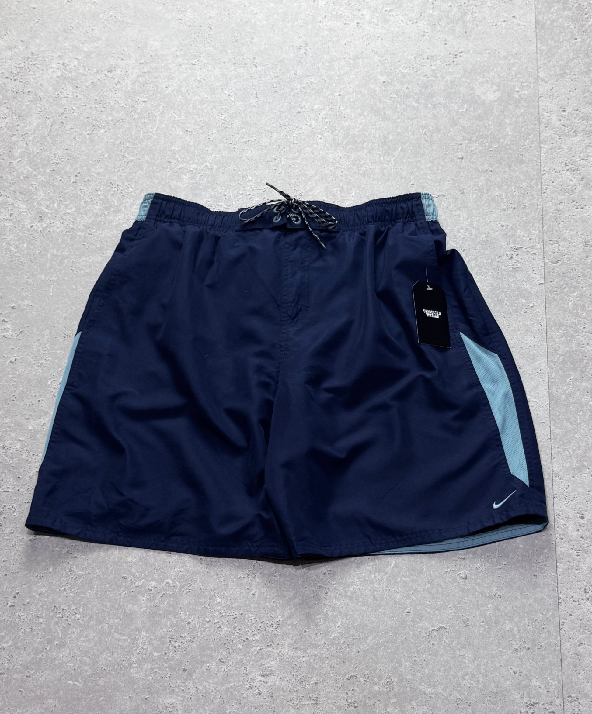 Vintage 2000s Nike Running Shorts (L)