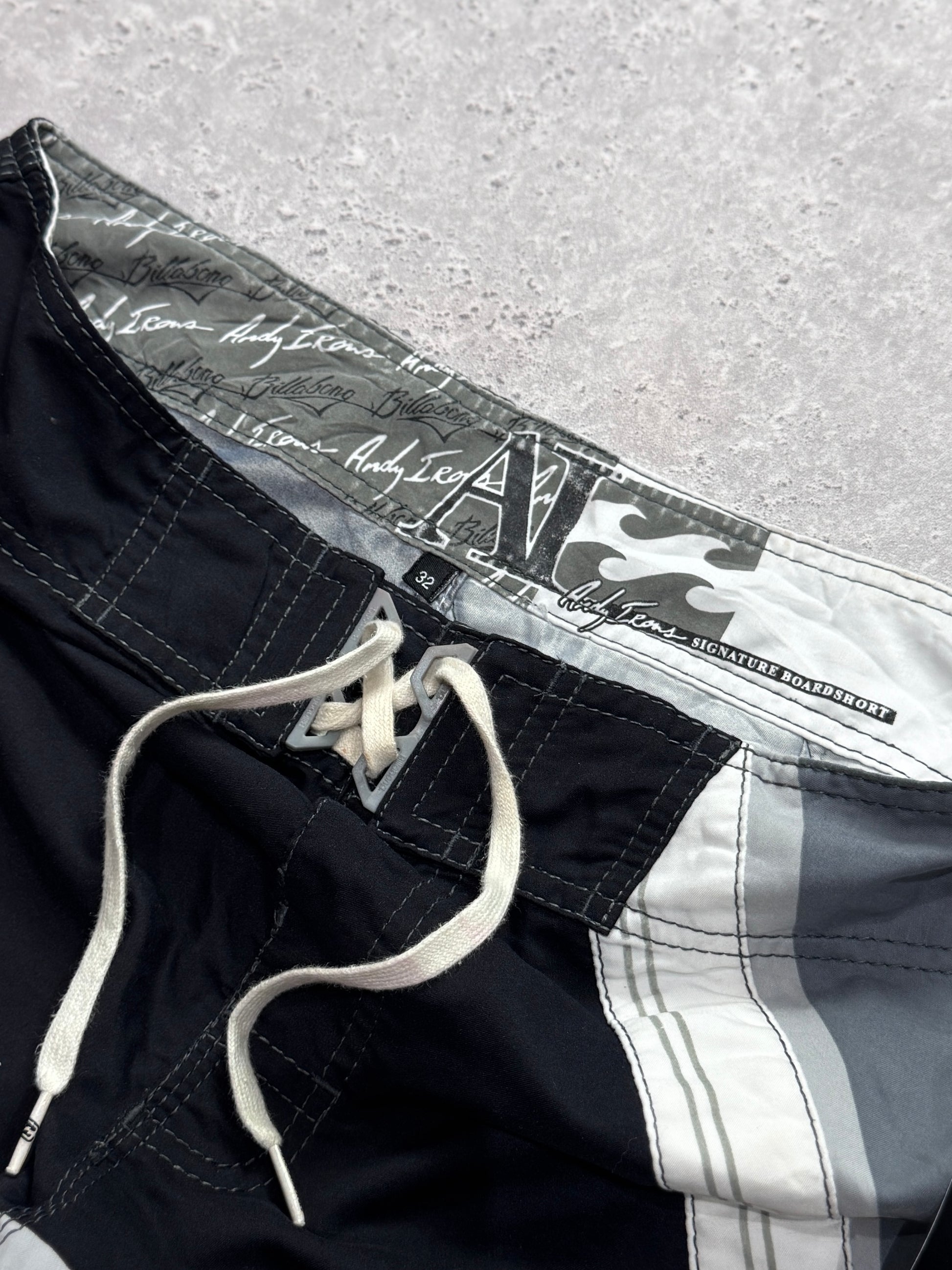 Vintage 2000s Billabong “Andy Irons” Boardshorts (32”)