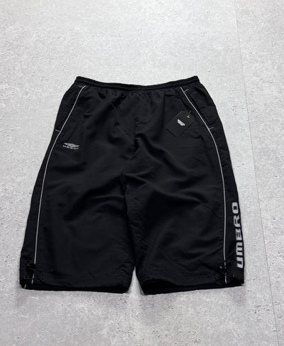 Vintage 2000s Umbro Adjustable 3/4 Track Shorts (M)
