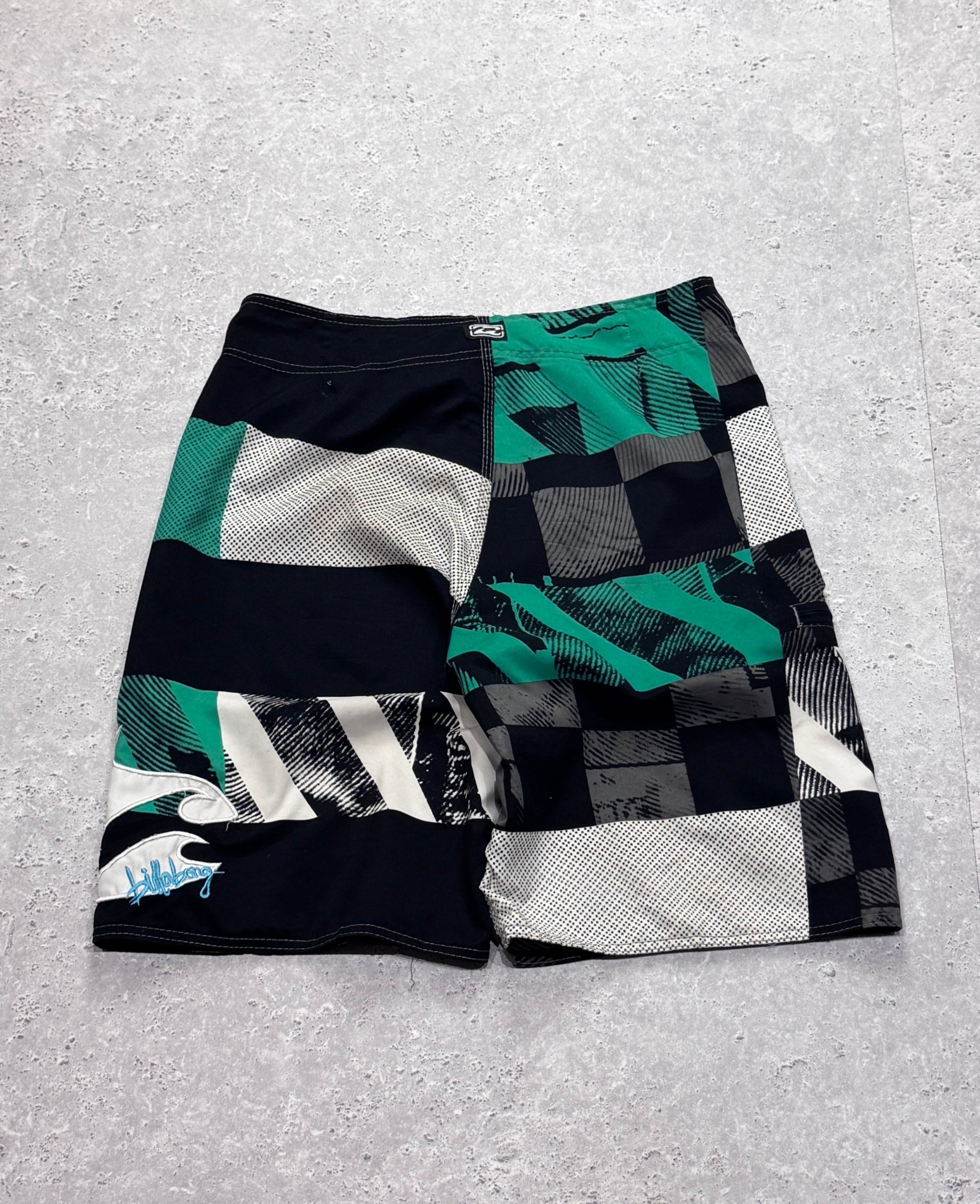 Vintage Y2K Billabong Boardshorts (32")