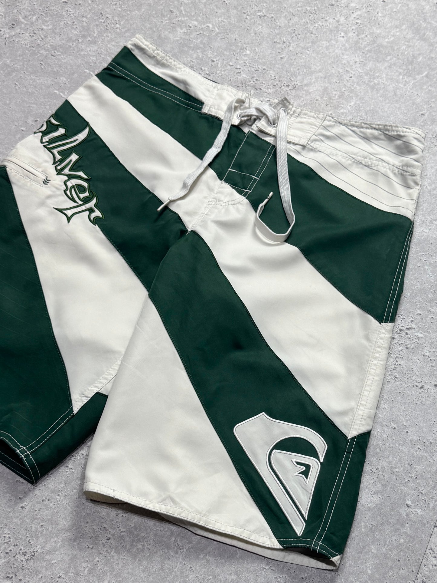 Vintage 2000s Quiksilver Boardshorts (30")