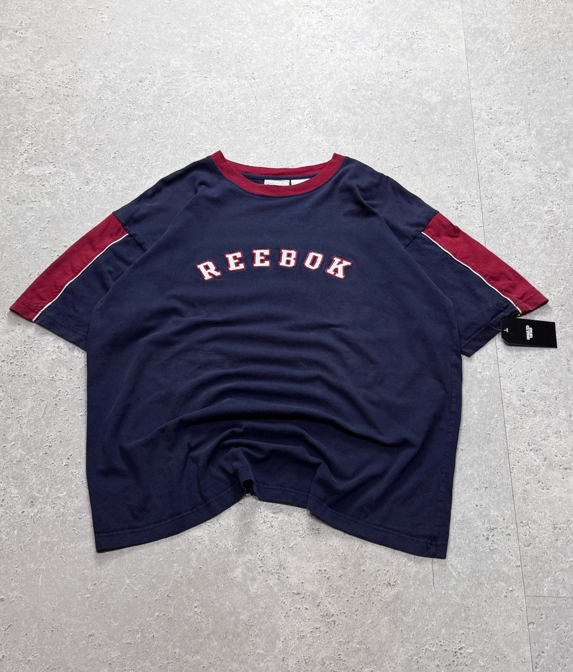Vintage 2000s Reebok Spellout Tee (XL)