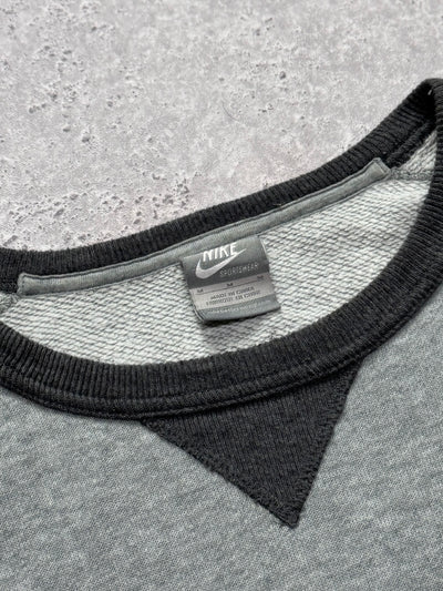 Vintage 2000s Nike Lightweight Sweater (M)