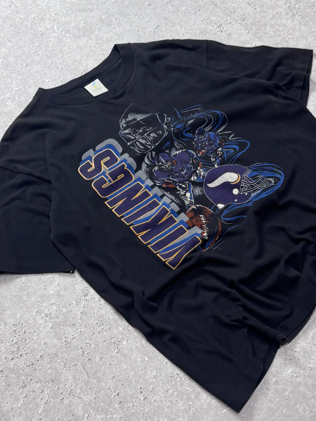 Vintage 80s Minnesota Vikings NFL Tee (XL)