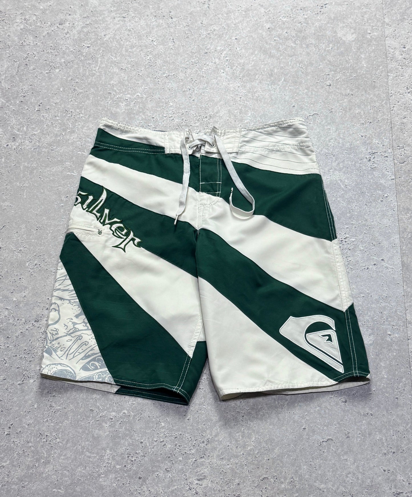 Vintage 2000s Quiksilver Boardshorts (30")