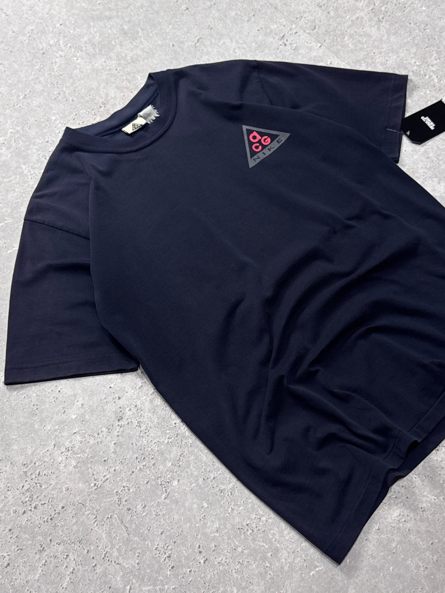 Vintage Nike ACG Tee (M)