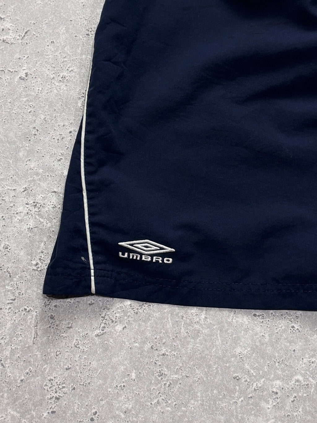 Vintage 2000s Umbro Track Short (M)