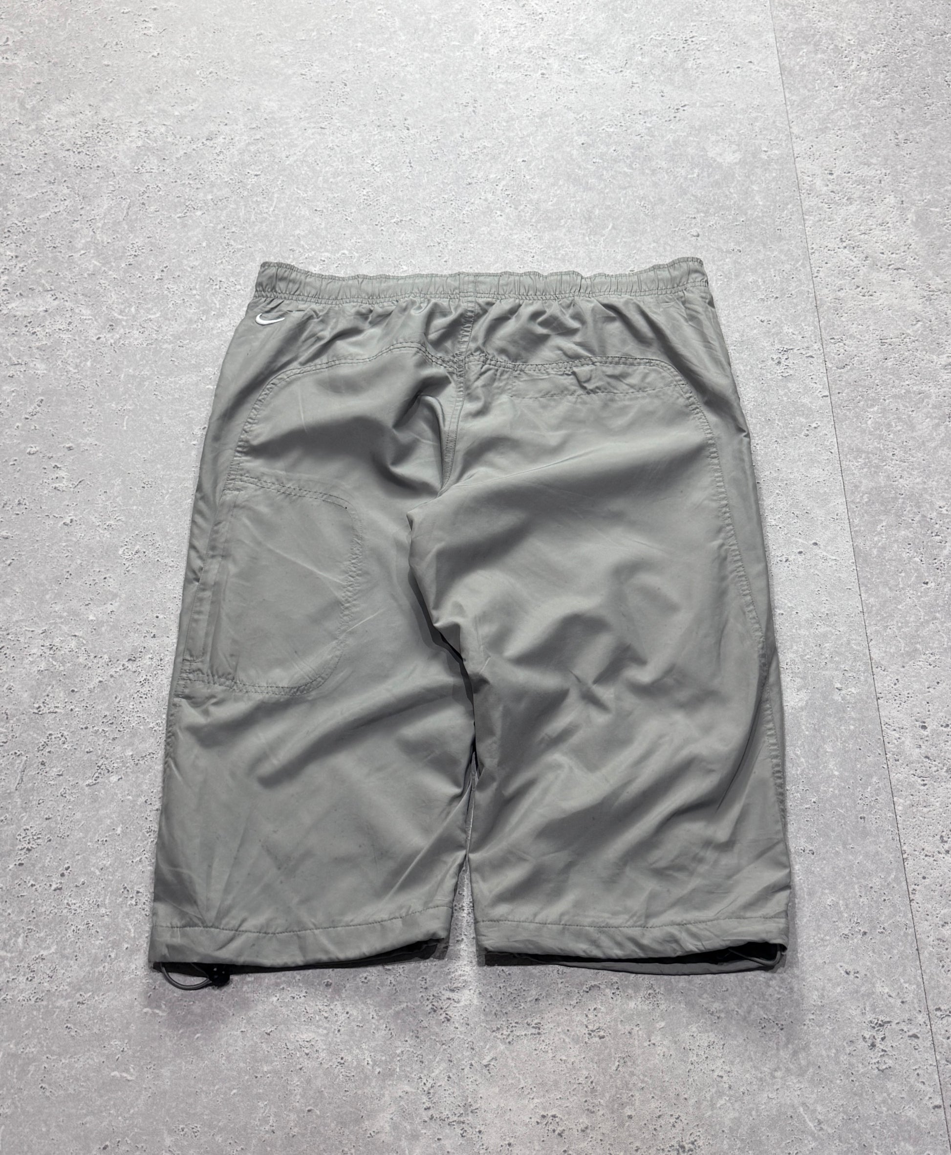 Vintage 2000s Nike Adjustable 3/4 Track Shorts (XL)