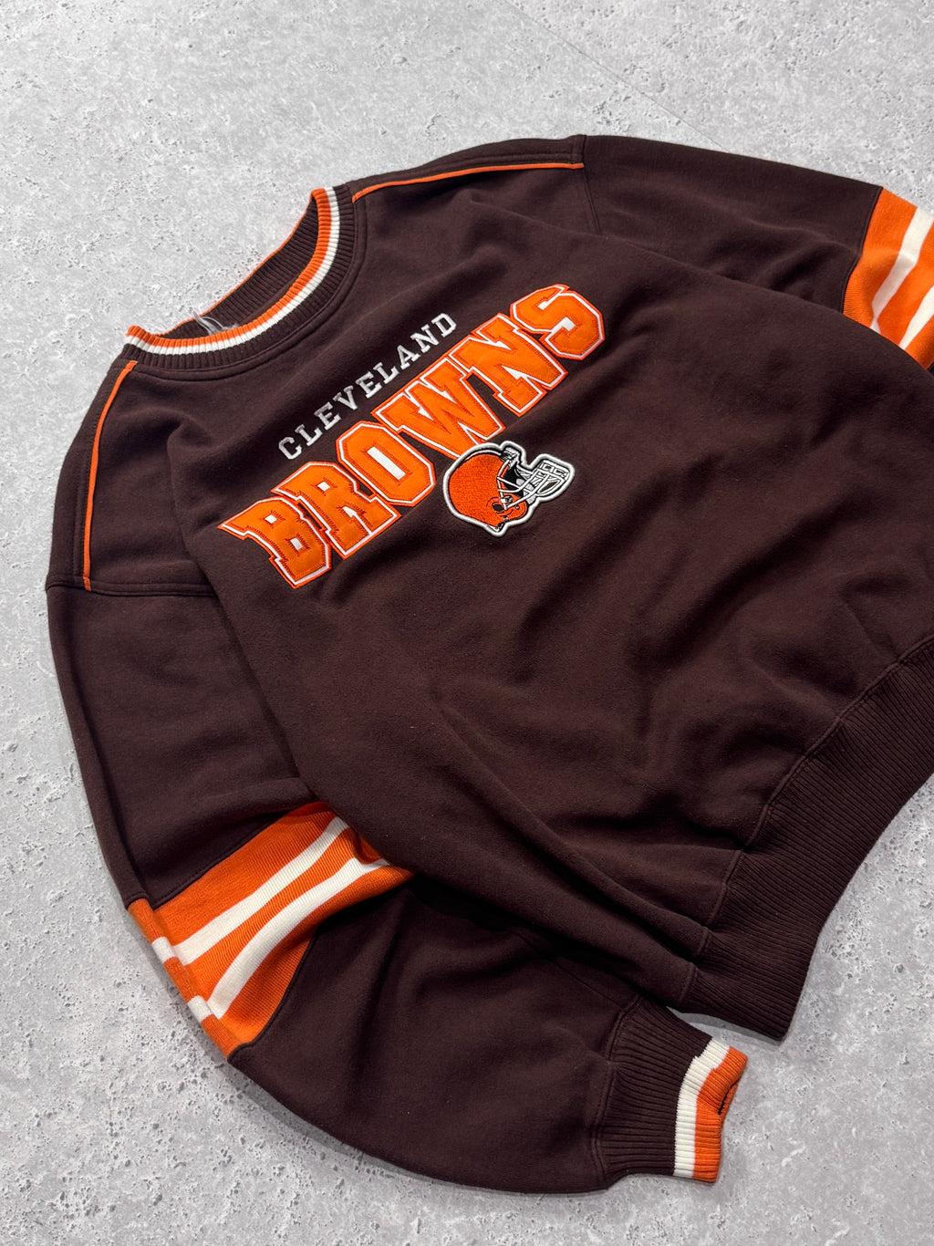 Vintage 90s Cleveland Browns NFL Embroidered Sweater (L)