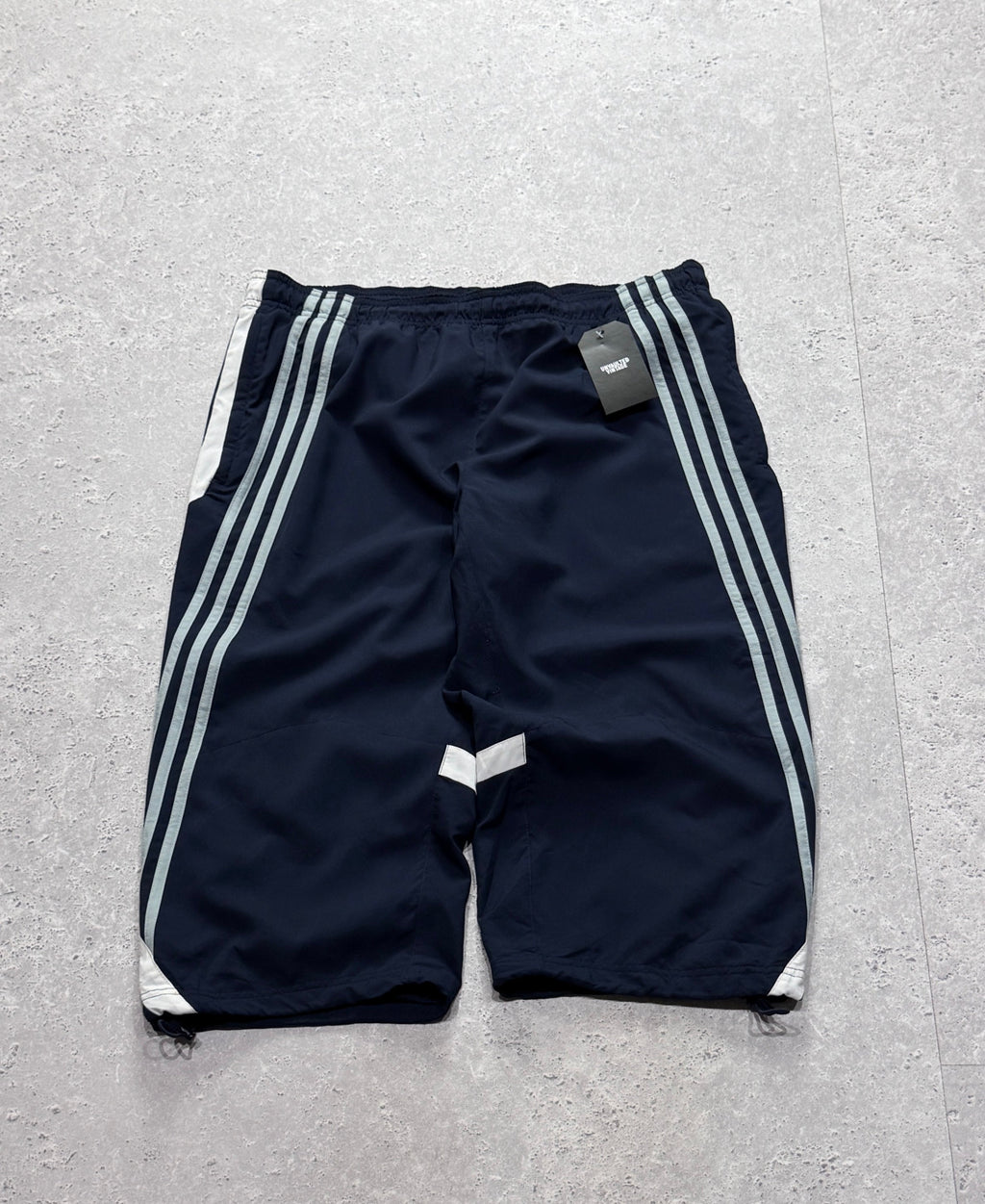 Vintage 2000s Adidas Adjustable 3/4 Track Shorts (L)