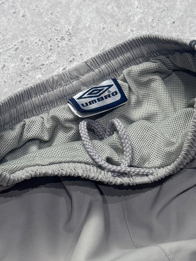 Vintage 2000s Umbro Adjustable 3/4 Track Shorts (XS)
