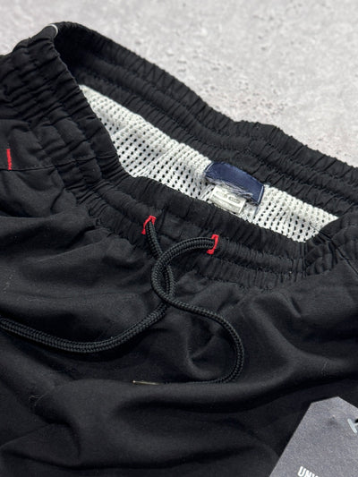 Vintage 2000s Umbro Adjustable 3/4 Track Shorts (M)