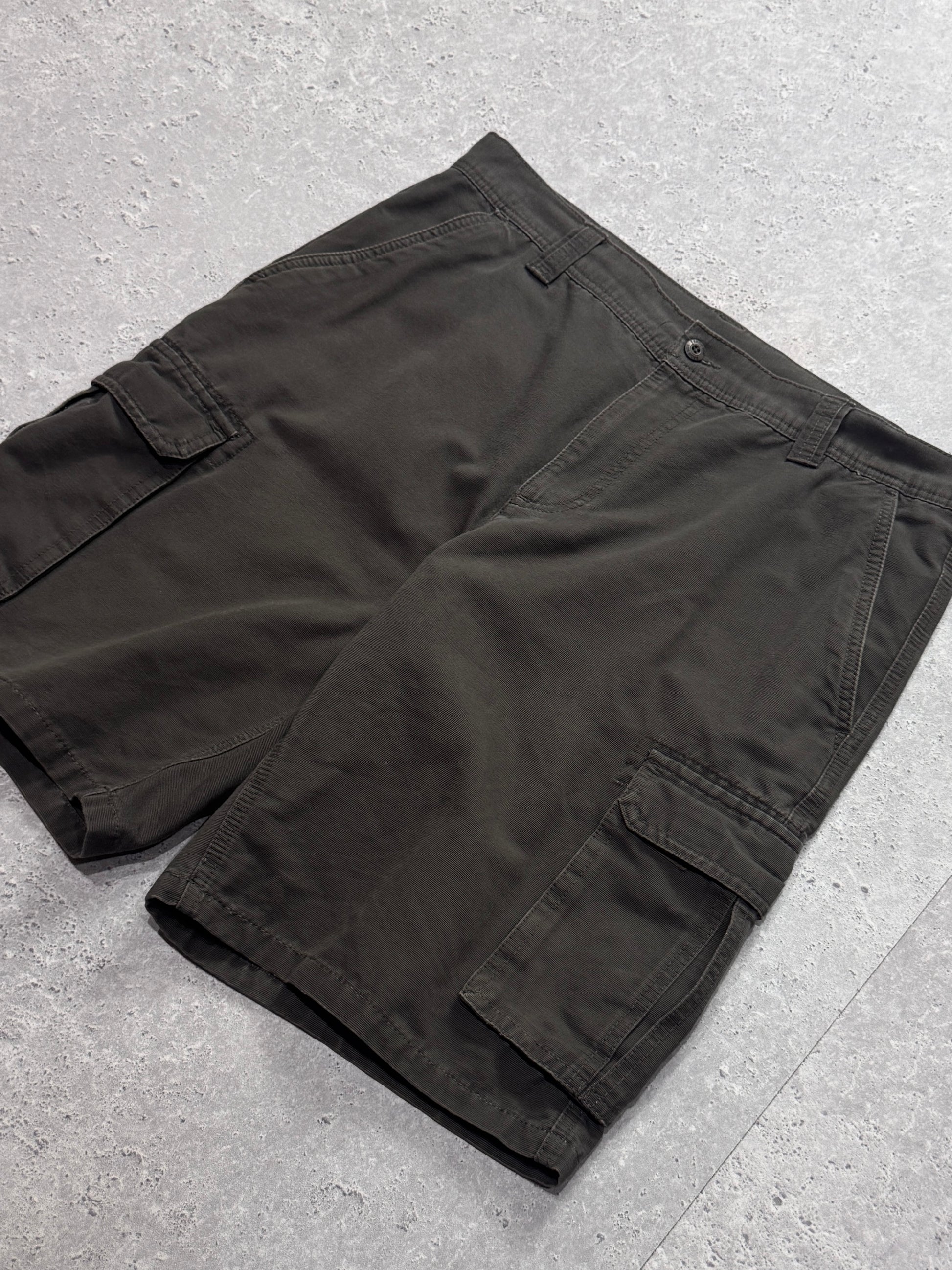 Vintage 2000s Cargo Shorts (34”)