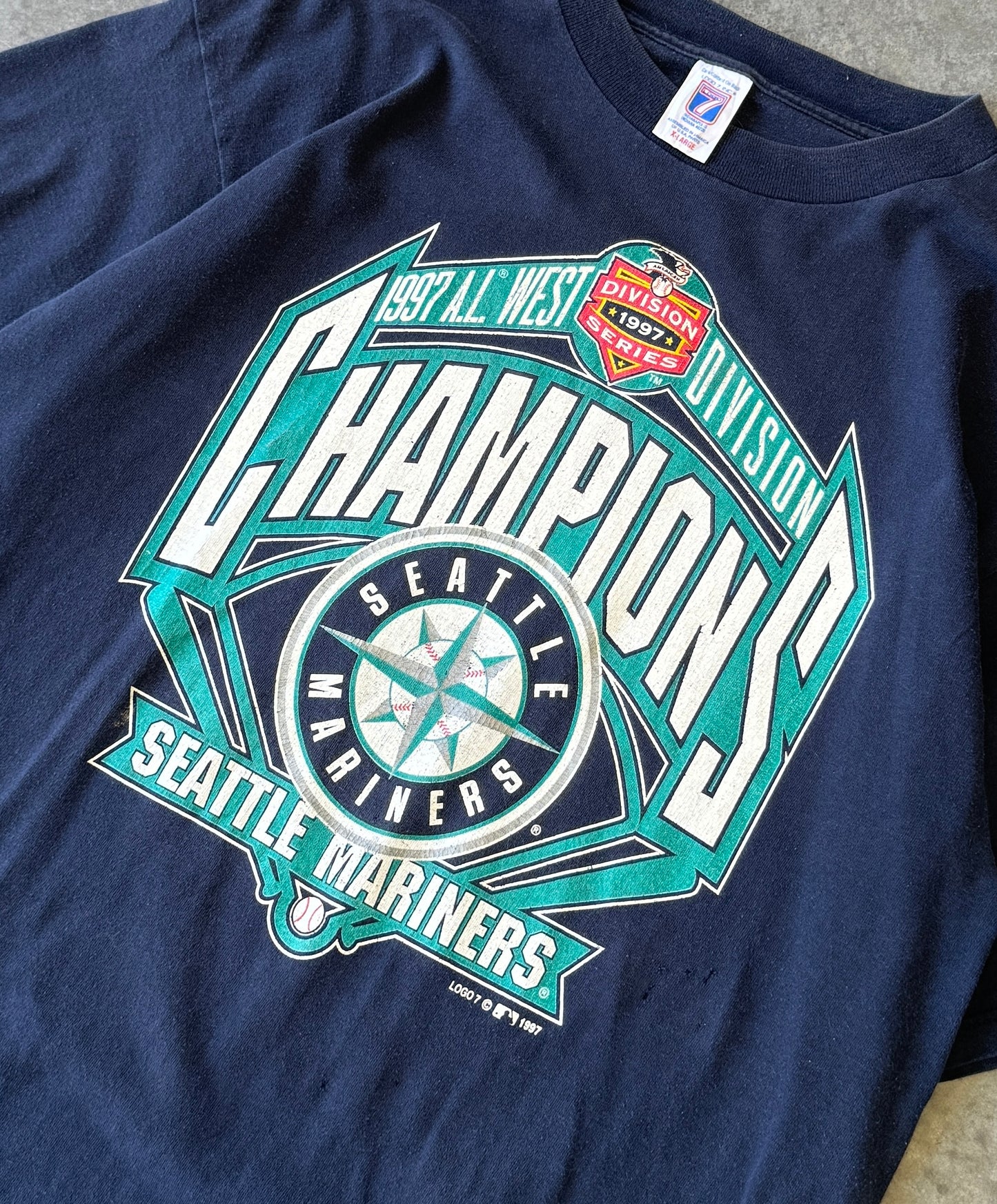 Vintage 97' Seattle Mariners MLB Championship Tee (XL)