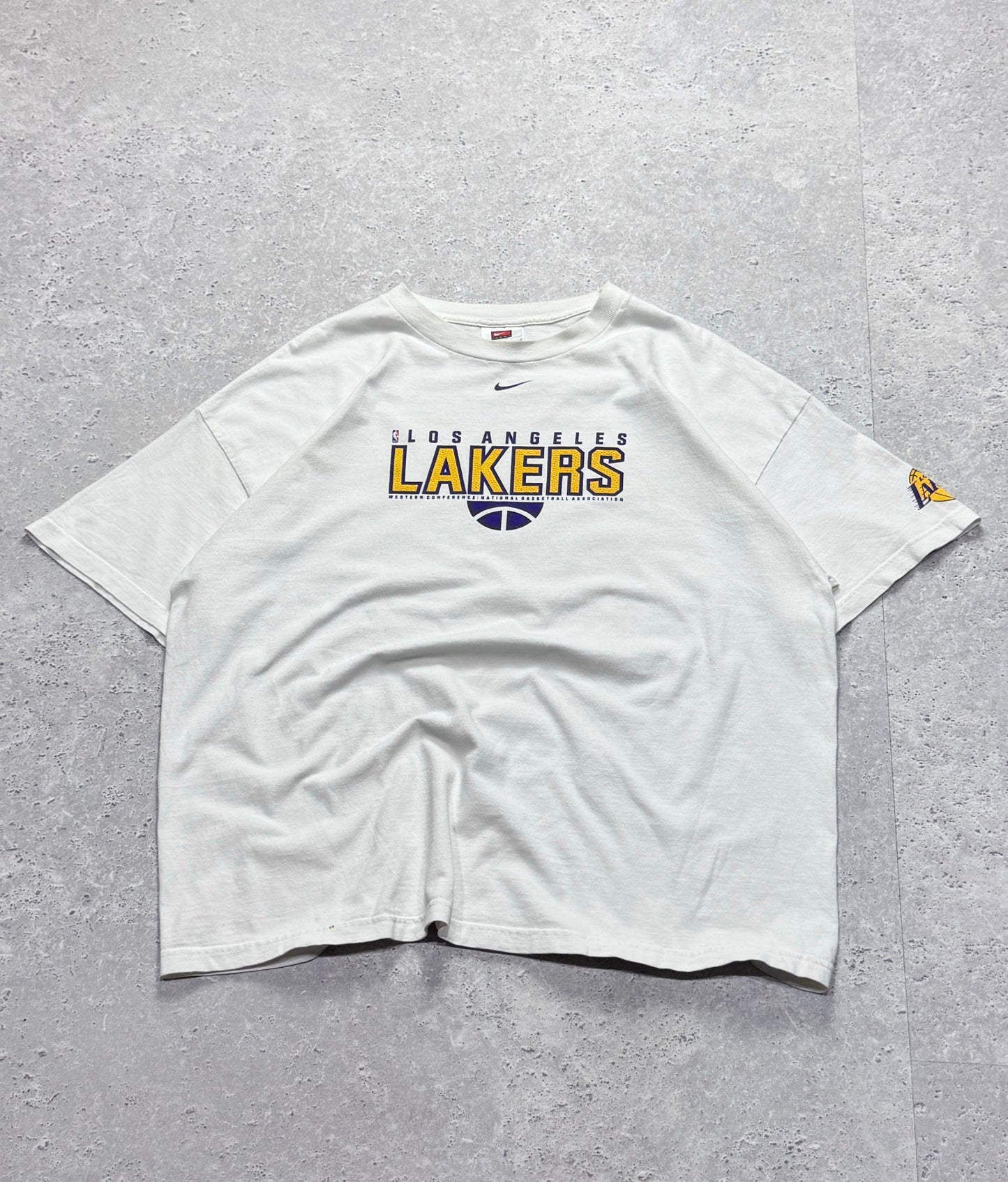 Vintage Nike X Los Angeles Lakers NBA Tee (XL)