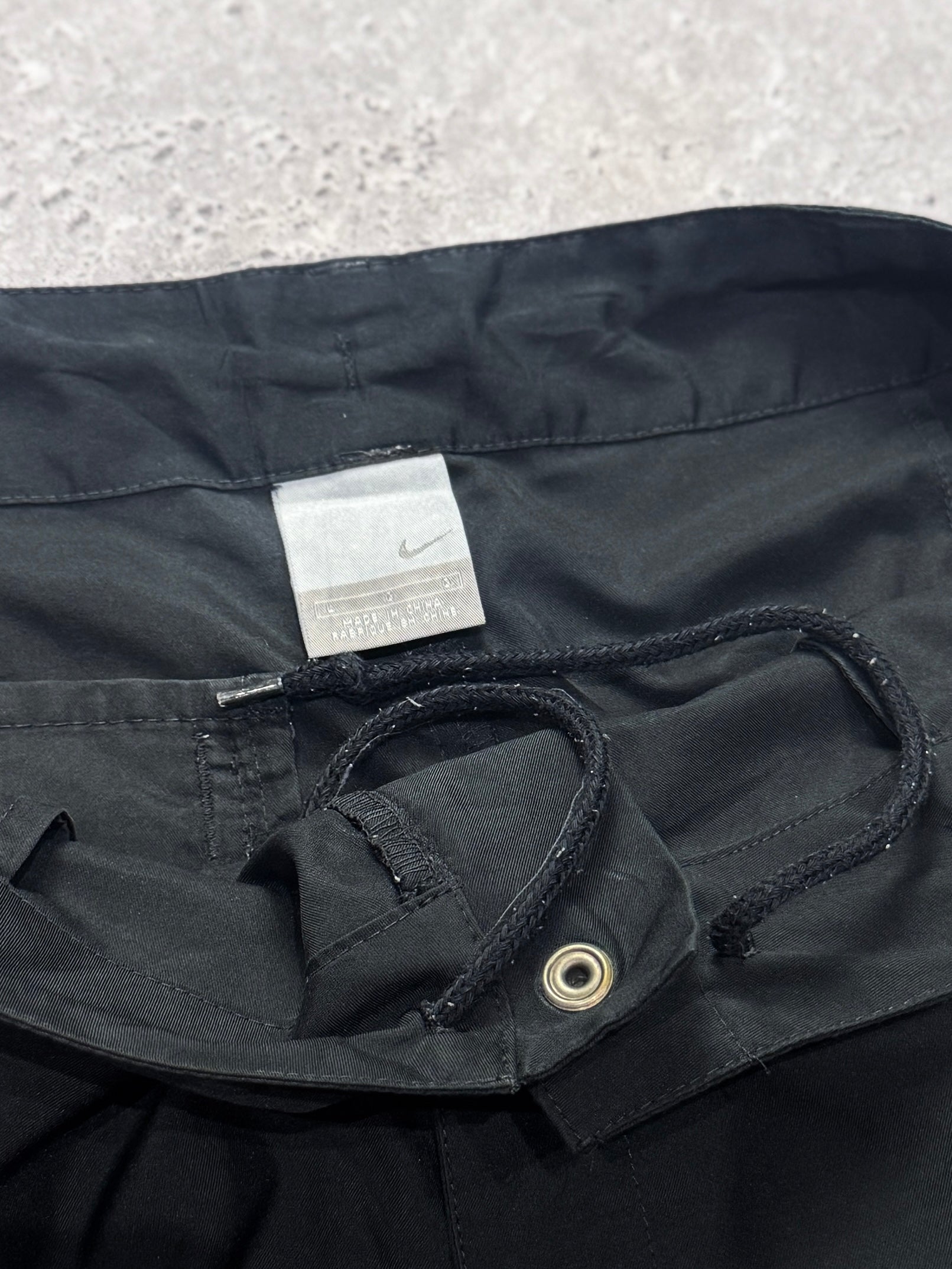 Vintage 2000s Nike Adjustable 3/4 Track Shorts (L)