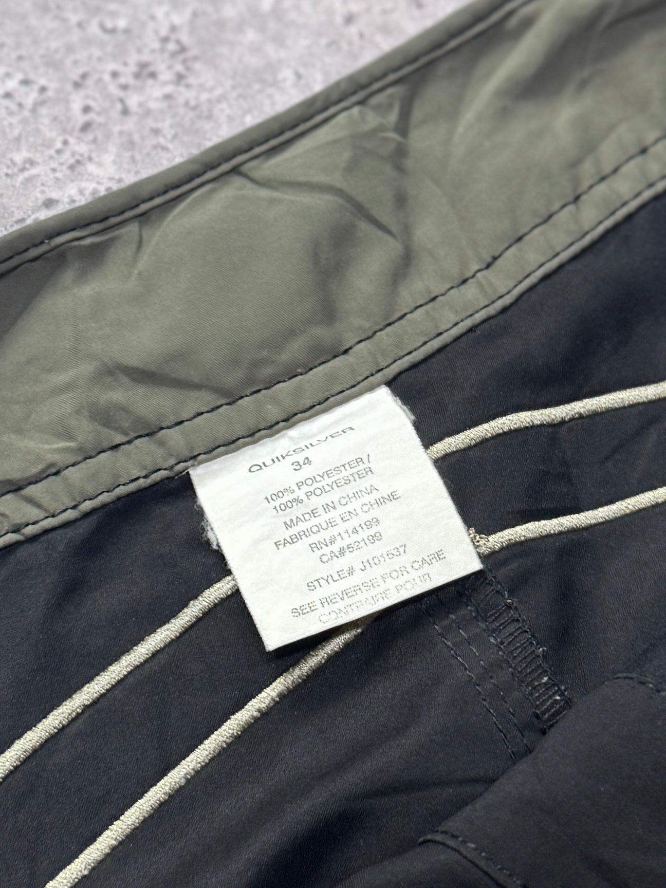 Vintage 2000s Quiksilver Boardshorts (34”)