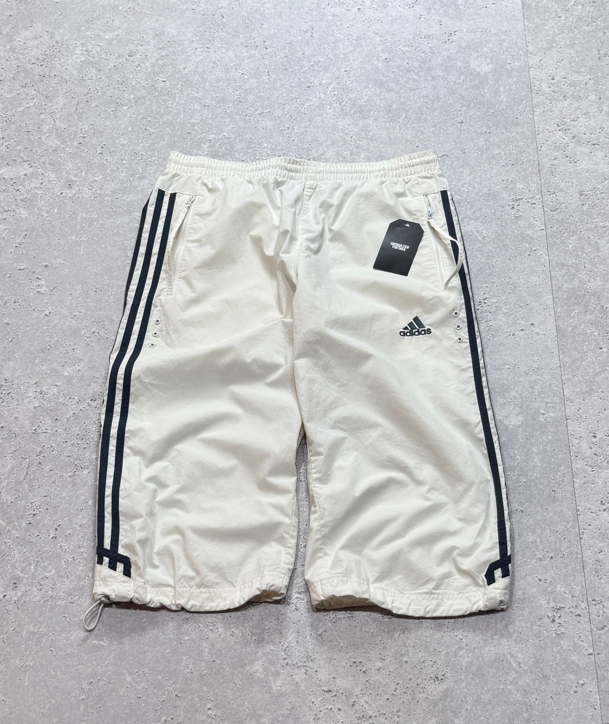 Vintage 2000s Adidas Adjustable 3/4 Track Shorts (M)