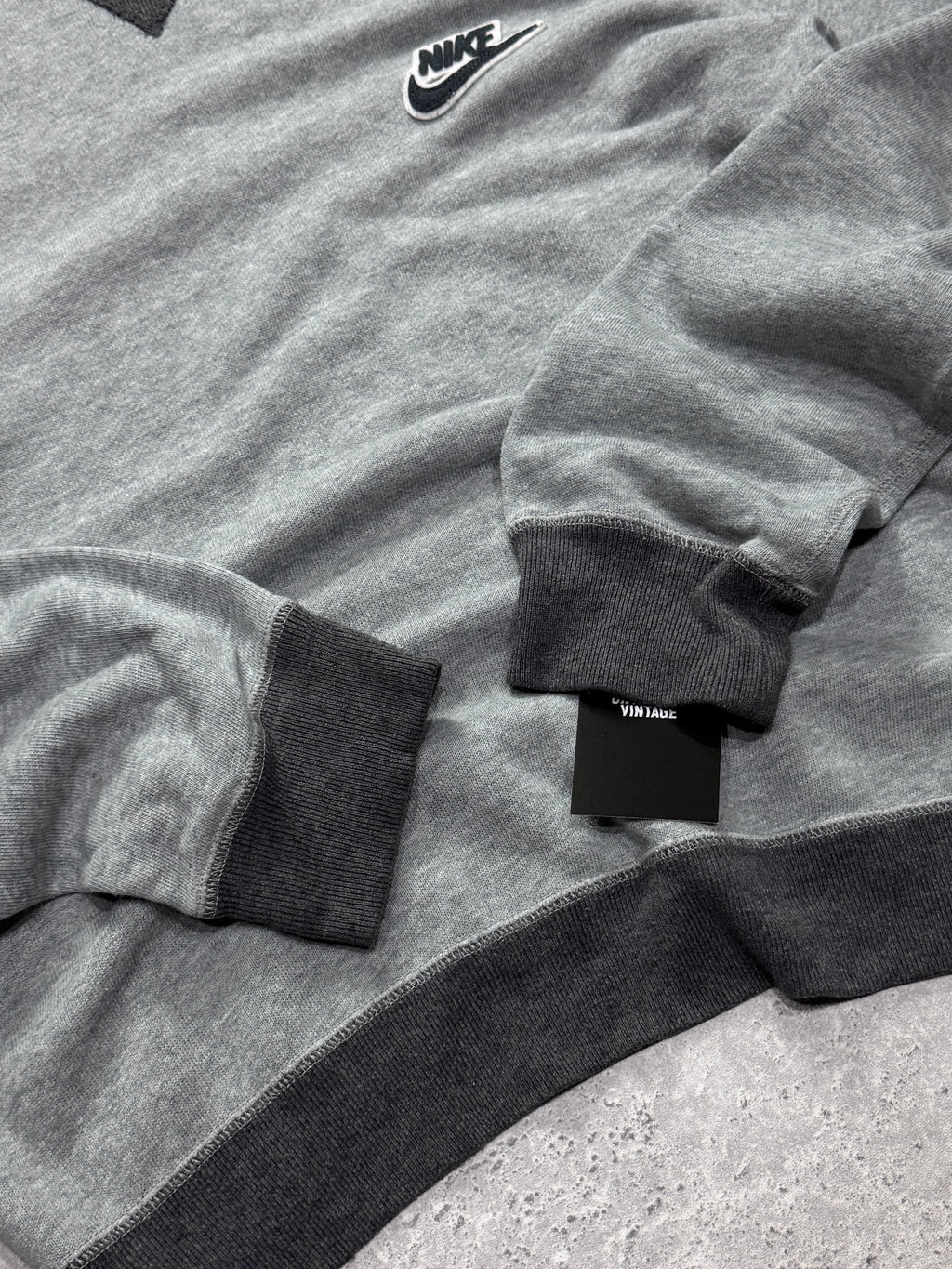Vintage 2000s Nike Lightweight Sweater (M)