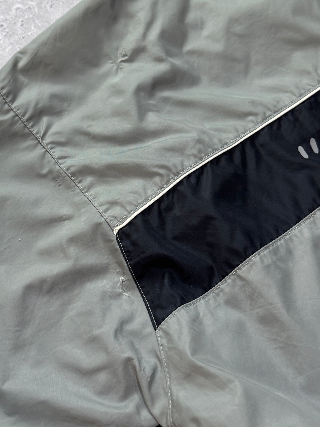Vintage 2000s Nike Windbreaker Jacket (L)
