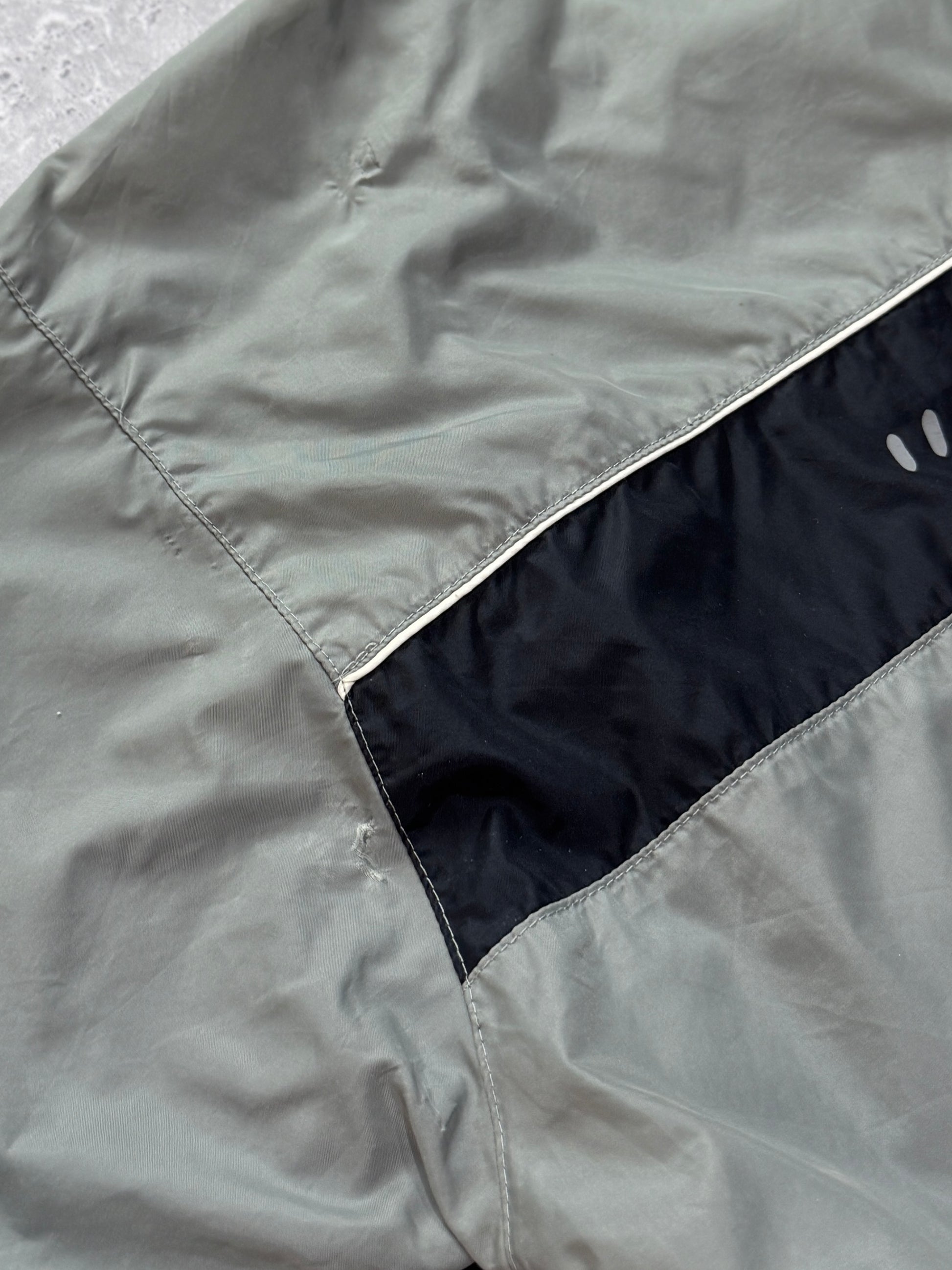 Vintage 2000s Nike Windbreaker Jacket (L)