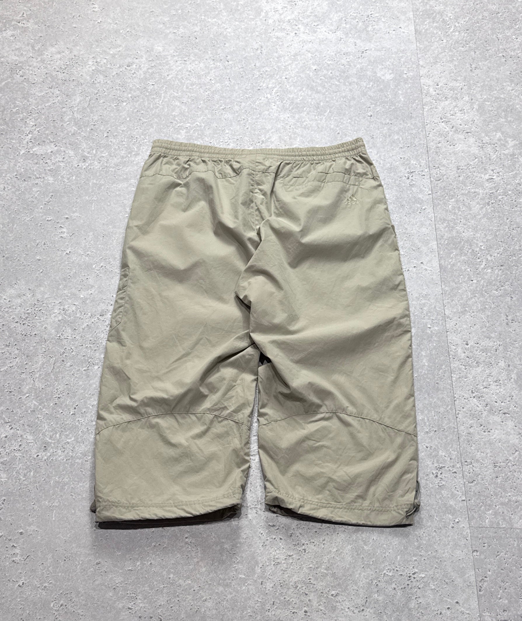 Vintage 2000s Adidas Adjustable 3/4 Cargo Shorts (L)