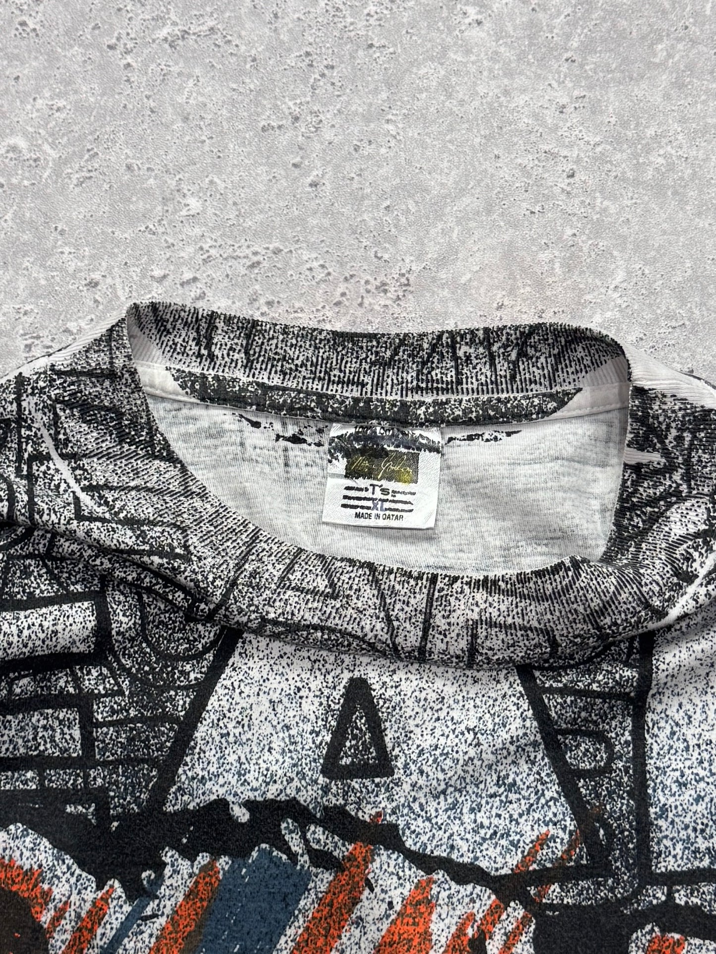 Vintage 90s Chicago Bears Magic Johnson NFL Tee (XL)